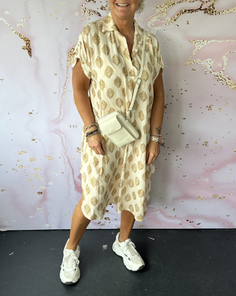 Liora | Robe ample avec col revers et manches courtes