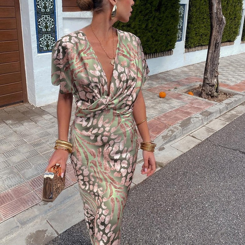 Yara | Élégant robe longue avec décolleté en V et détail croisé