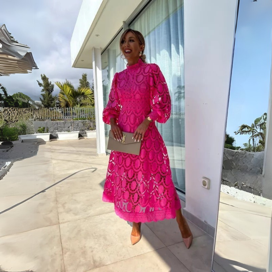 Géorgie | Robe élégante en dentelle