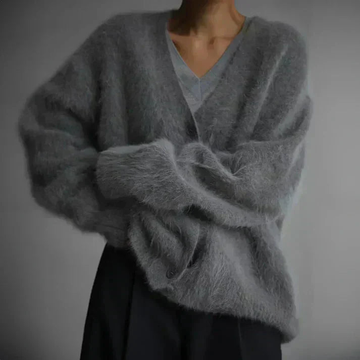 Helene | Cardigan en tricot pelucheux pour grandes tailles