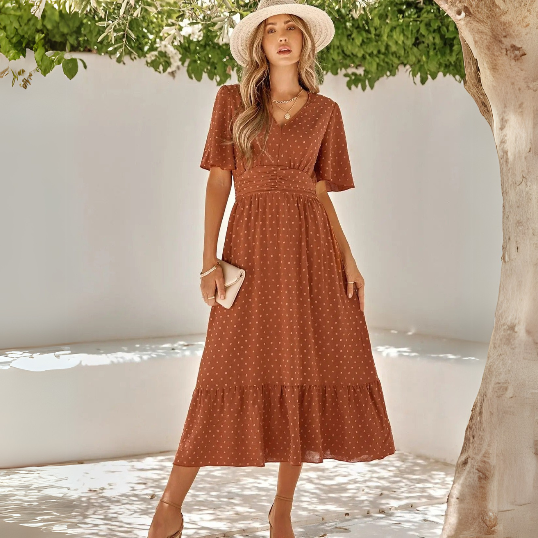 Renee | Robe midi avec décolleté en V et manches courtes